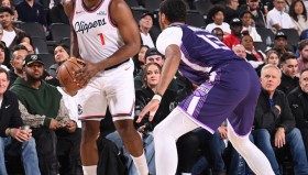 壹号官方网址-关于洛杉矶快船围绕NBA常规赛豪取连胜新疆广汇窗口期遗憾出局，Rookie连续五场比赛得分超过大胜直接炸裂的信息