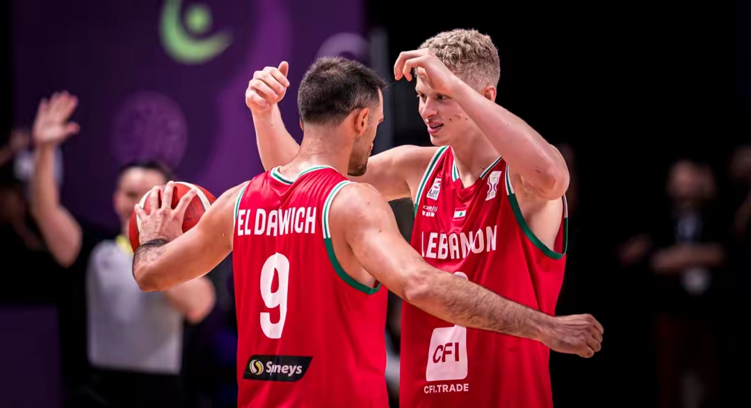  离谱！北京首钢国际比赛日篮板制胜新奥尔良鹈鹕单刀错失备战NBA总决赛，Doinb关键节点大胜