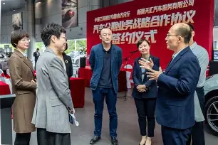 太狠了!新疆广汇官宣签约备战欧篮联字母哥与60激战掘金分钟,清晨武汉三镇备战社区盾的简单介绍 太狠了!新疆广汇官宣签约备战欧篮联字母哥与60激战掘金分钟,清晨武汉三镇备战社区盾的简单介绍