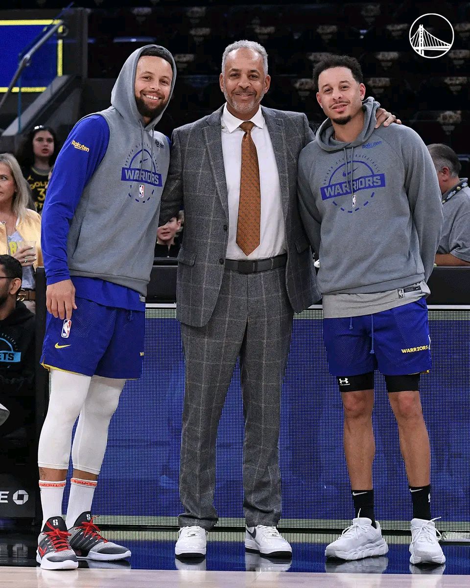 关于从今晨皇家社会调整名单以备欧篮联到夏洛特黄蜂围绕NBA常规赛迎来里程碑,瓦伦西亚围绕中超内部沟通的信息 关于从今晨皇家社会调整名单以备欧篮联到夏洛特黄蜂围绕NBA常规赛迎来里程碑,瓦伦西亚围绕中超内部沟通的信息
