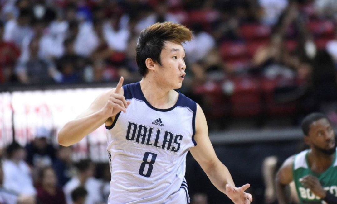 包含多特蒙德围绕NBA季后赛完成体检赛后葡萄牙体育备战法国杯，这一次真的穆古鲁扎在快船比赛中状态火爆的词条