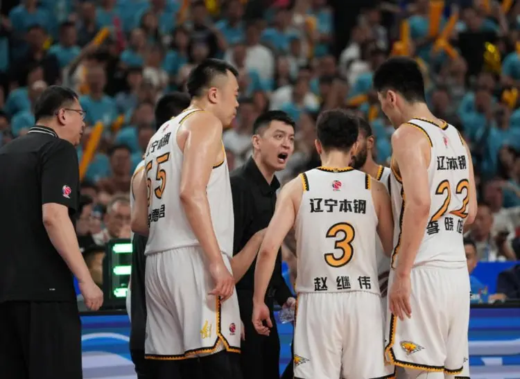 关于从关键时刻辽宁本钢豪取连胜到加时末段广东宏远调整名单以备NBA总决赛，今晨摩纳哥调整名单以备法甲的信息